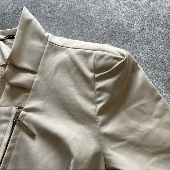 Giorgio Armani Cream Trench Coat - Picture 9 of 16